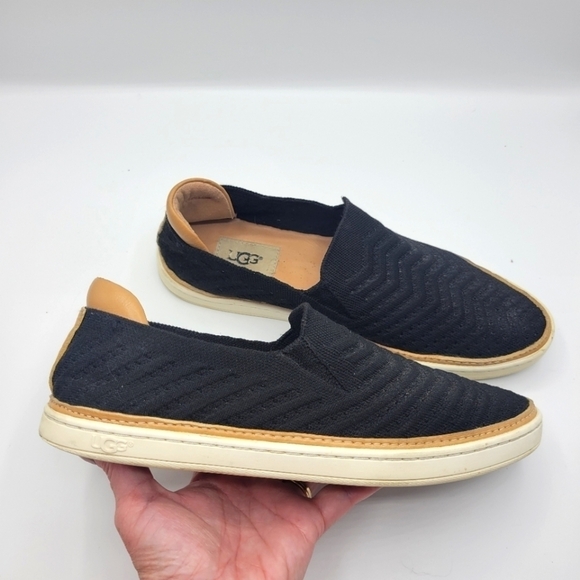 UGG Sammy Chevron Trainer - Picture 1 of 15